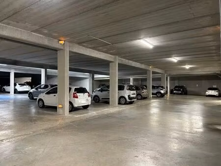 vente garage montélimar (26200)