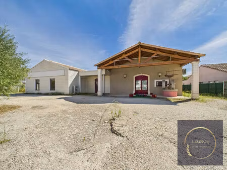 vente commerce 800 m² beaucaire (30300)