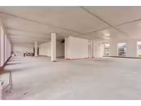 commercieel te koop in sint-pieters-leeuw