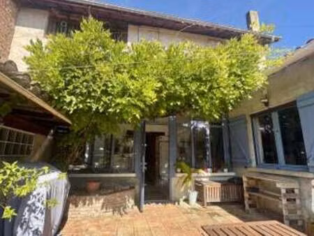vente maison à moissac (82200) : à vendre / 196m² moissac