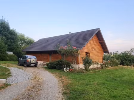 vente chalet 6 pièces 107 m² à puycapel (15340)  180 000 €