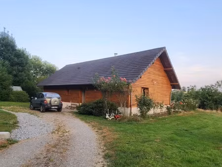 vente chalet 6 pièces 107 m² à puycapel (15340)  192 000 €