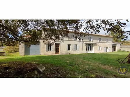 vente maison 9 pièces 318 m² à saint-leger (17800)  298 500 €