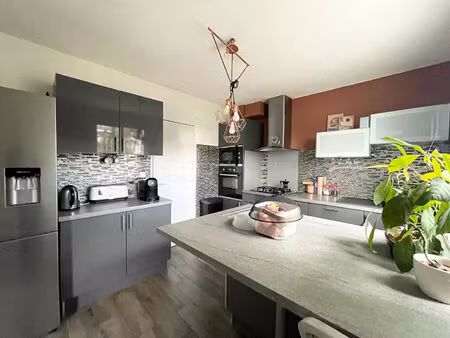 pessac - saint martin - maison à étage - 99m2 - 3 chambres - jardin - terrasse