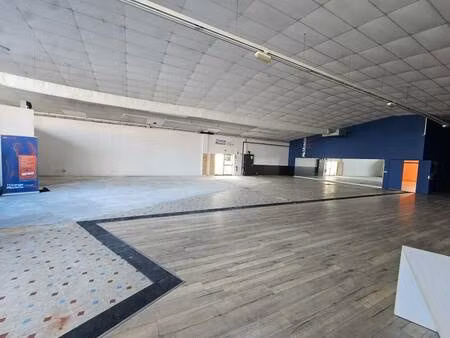 local commercial à louer