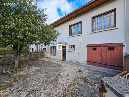 maison de village 5 pièces 110 m²