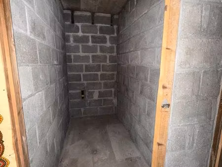 a louer – cave saine de 6 m³ à saint-maur-des-fossés (proche gare rer a)