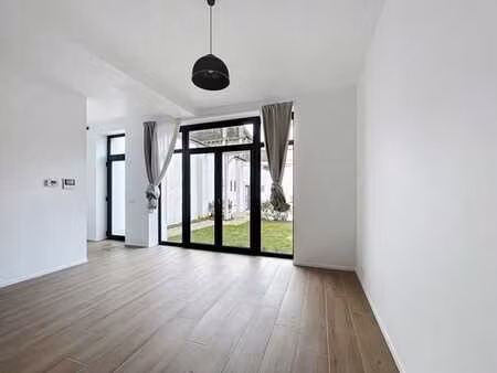 superbe maison neuve 4 chambres et petit jardin ! libre de s