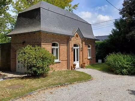 dépendance de charme à louer dans propriété de caractère