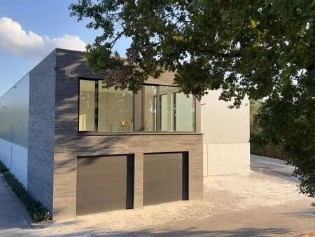 bien professionnel à louer à beerse € 4.250 (lf6zm) - the real estate company | zimmo