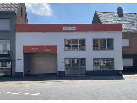 bedrijfsgebouw te roeselare