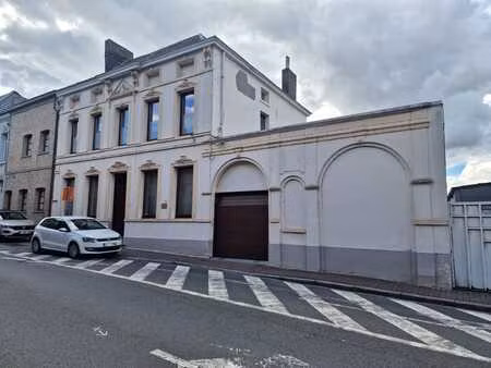 superbe maison de maître avec jardin et dépendances