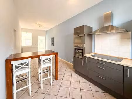 agréable maison convient parfaitement pour un 1er achat !