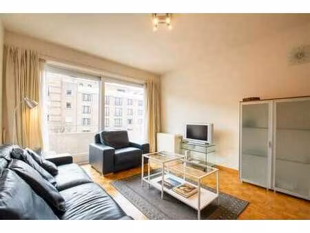 lumineux - appartement 2 chambres meublé (stockel)