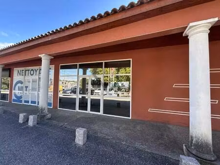 local commercial à louer