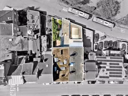 ensemble immobilier-commerces  garages  appartements  caves