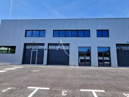 local d'activités à vendre