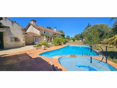 maison avec vue sur les pyrénées sans aucun voisin et avec pis