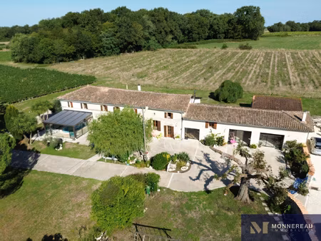 ensemble de deux maisons avec piscine interieure