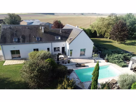 arcy sainte restitue (02) belle maison d'architecte de 291 m2 sur un terrain de 4500 m2