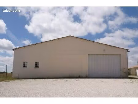 garage mécanique auto / entrepôt stockage