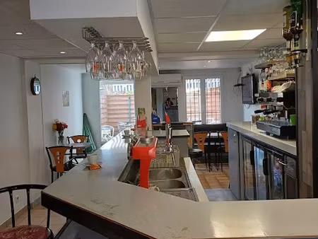 vente locaux professionnels 125 m² à gisors (27140)  252 000 €