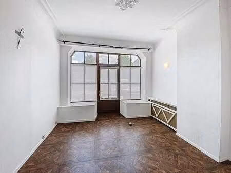 immeuble commercial avec jardinerie privée au centre de erp…