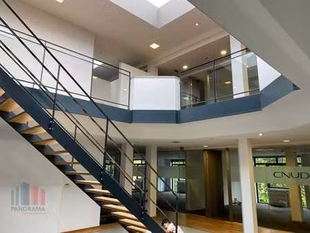 654 m² bureau   topvisibilite de pontbeeklaan (n9)