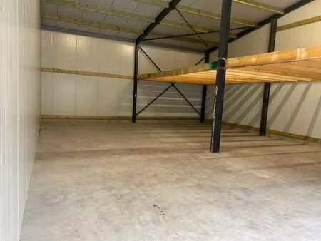 hall à louer à hélécine 170 m2