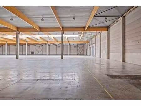 entrepôt logistique à louer  très bien situé
