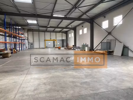 entrepôt de 2200m²
