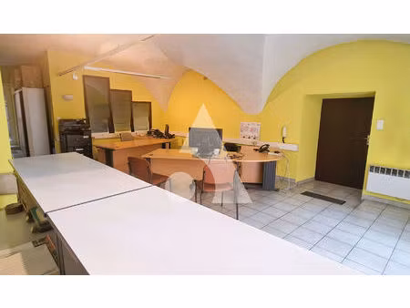 local commercial privas 71 m2