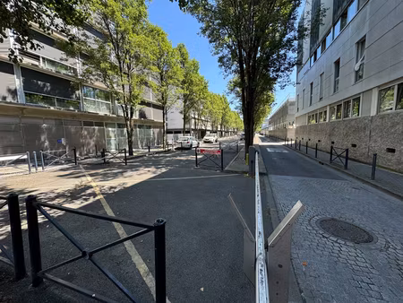 bordeaux chartrons - parking extérieur
