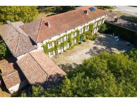 castres (81100) propriété d’exception - parc 5 ha - 14 pièces - écurie - dépendances - pig