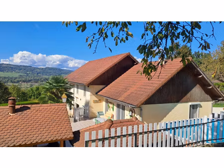 villa de 167 m² sur 4216 m² de terrain clos
