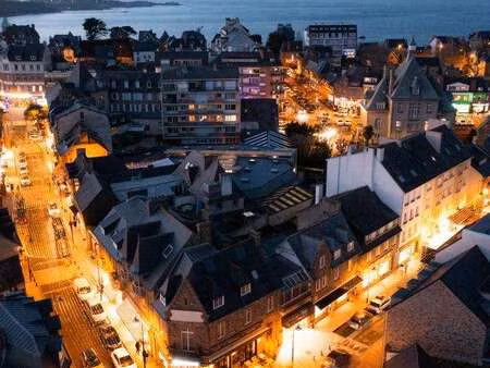 location bureaux et commerces à perros-guirec (22700) : à louer / perros-guirec