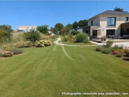 vente terrain à la roche-sur-yon zone est (85000) : à vendre / 1450m² la roche-sur-yon zon