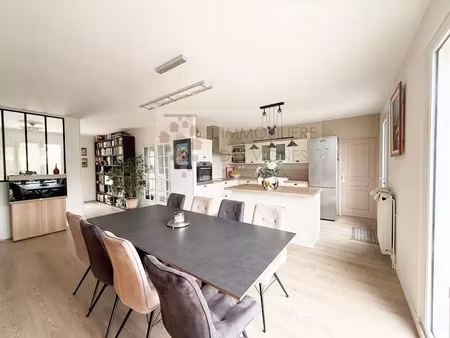 vente maison 7 pièces 160.19 m² à saint-médard-d'eyrans (33650)  449 900 €