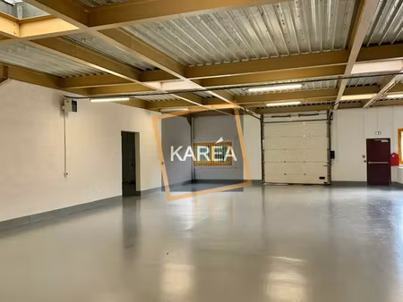 local d'activites a louer