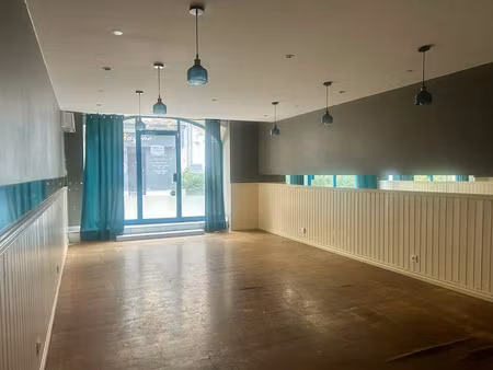 location locaux professionnels 50 m² à chalon-sur-saone (71100)  750 €