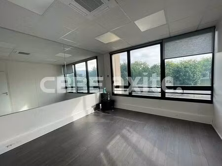 location bureau epagny metz tessy 52 m²