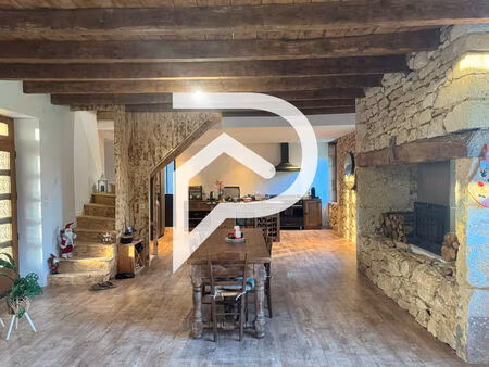 propriété exceptionnelle aux limites du périgord noir!