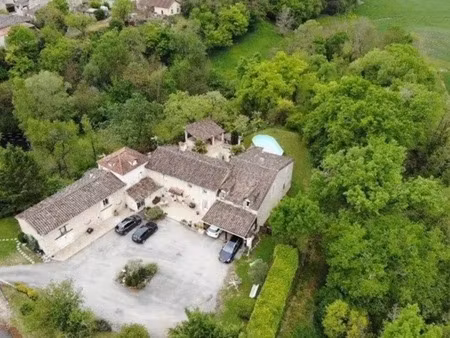 bâtisse à cahuzac sur vere