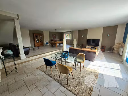 maison montaulin 7 pièces 361.22 m2 (270 m2 habitables et 91 m2 de salle et atelier annexe