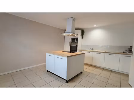 maison familiale avec jardin et garage saint-martin-la-cau