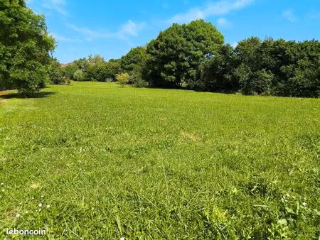 terrain 880 m² mainxe