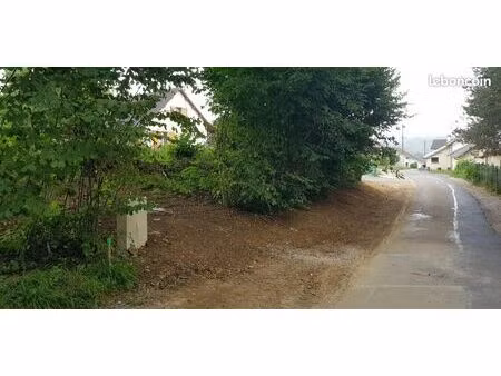 beau terrain constructible 500 m²