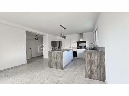 maison contemporaine de 112 m² à saint-urbain