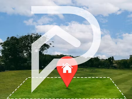 grand terrain constructible de 2440 m²  idéal pour votre projet