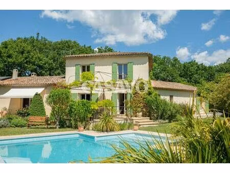 vente maison 7 pièces de 230m² - 13540 aix-en-provence